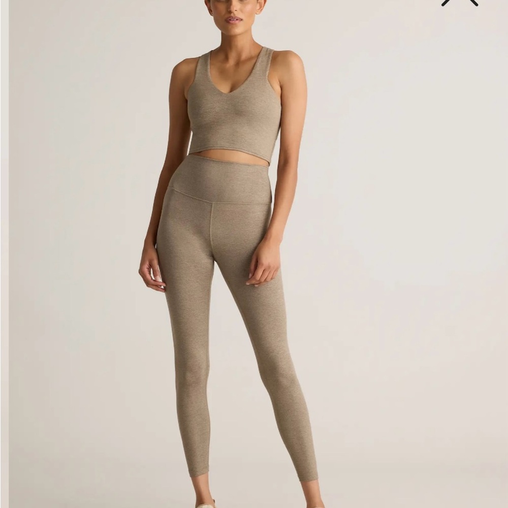 Quince Women's Beige High-Waisted Leggings
